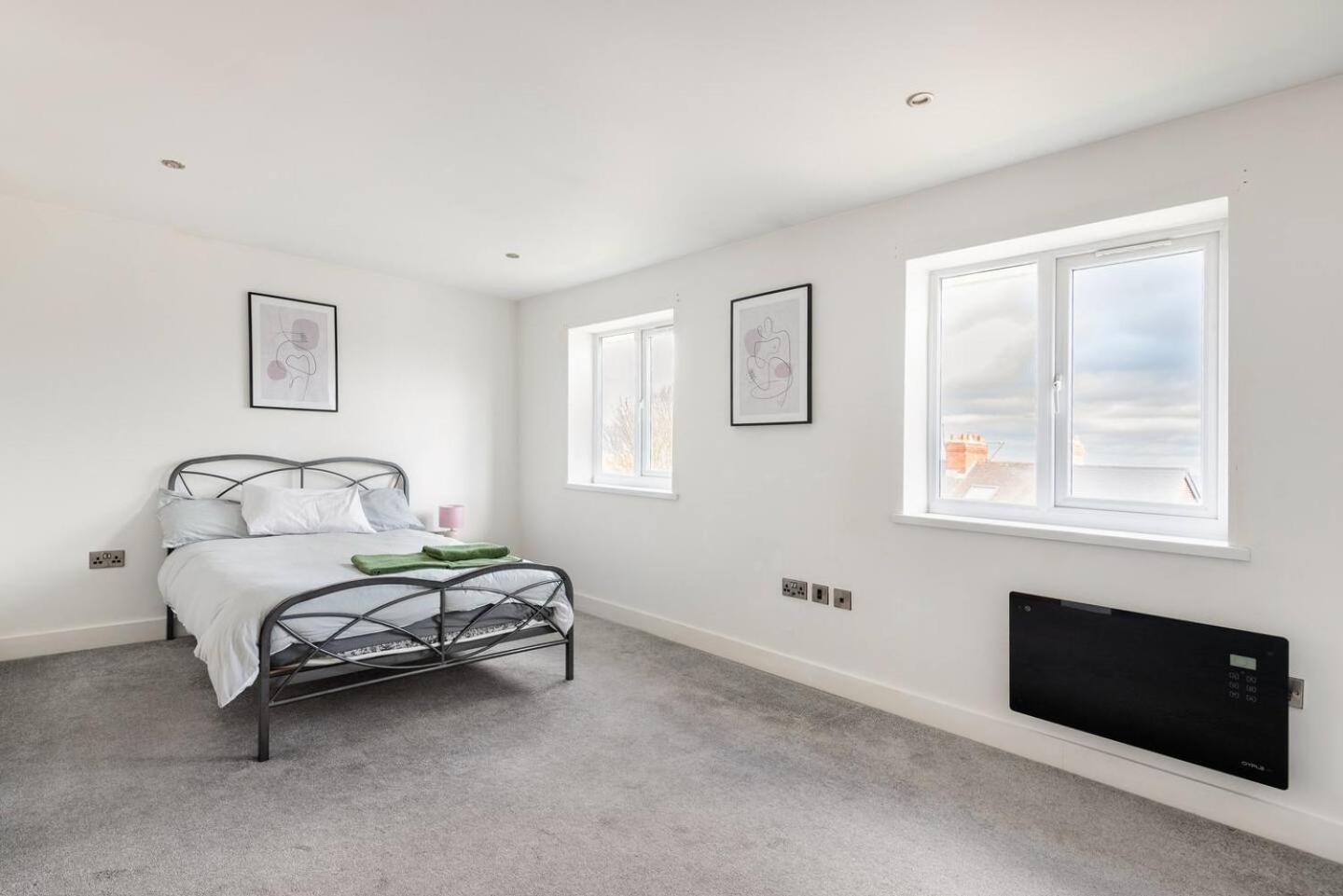 Luxurious 3-Bed Penthouse In Sheffield Apartment Handsworth Exterior photo